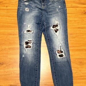 Judy Blue Camouflage Patch Distressed Blue Jeans size 13/31